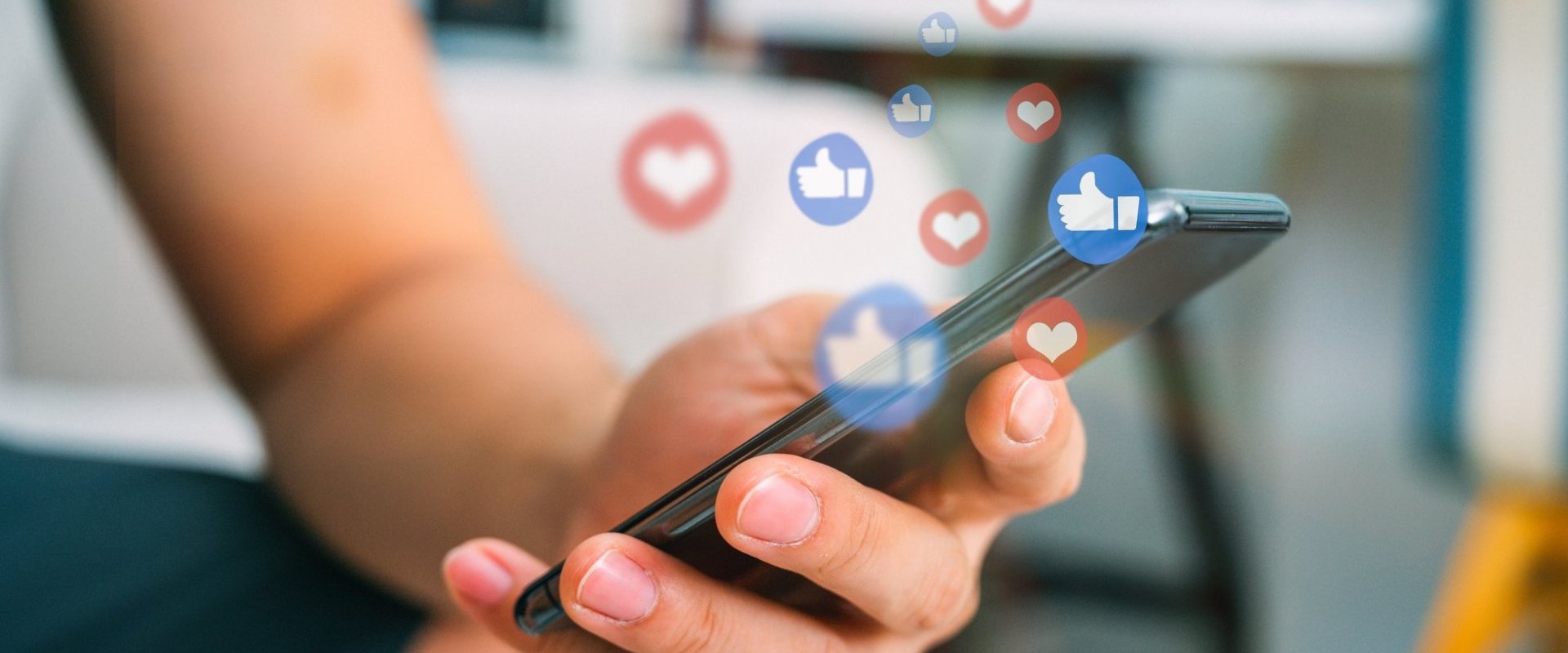 Using Multimedia Content and Visuals to Create a Positive Online Presence